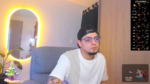 Snapshot of kendel_dimitri chatting on 12/02/24, 05:48 kendel_dimitri online show from 12/02/24, 05:48