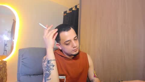 Snapshot of kendel_dimitri chatting on 02/10/25, 04:19 kendel_dimitri online show from 02/10/25, 04:19