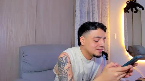 kendel_dimitri online show from 10/31/25, 03:40