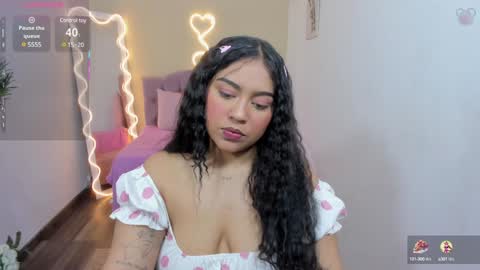 Snapshot of kendra_tay chatting on 02/08/25, 03:19 kendra online show from 02/08/25, 03:19