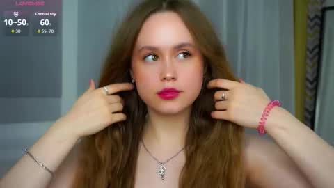 Kira online show from 10/29/25, 07:04