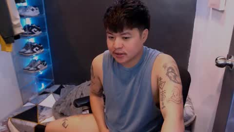 Snapshot of kenhotline911 chatting on 01/19/25, 07:15 ken online show from 01/19/25, 07:15