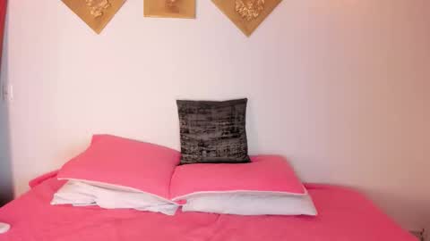 Kenia online show from 11/06/25, 05:08