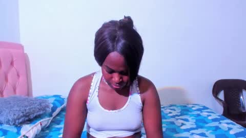 Snapshot of keniamontez chatting on 10/30/25, 06:04 Kenia online show from 10/30/25, 06:04