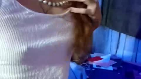 Snapshot of kenkenkenily chatting on 11/27/25, 12:02 kenkenkenily online show from 11/27/25, 12:02