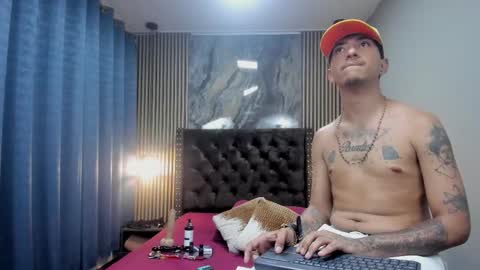 Kenneth Macias online show from 11/22/25, 03:49