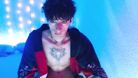 Snapshot of kenny__hot chatting on 01/03/25, 05:10 kenny online show from 01/03/25, 05:10