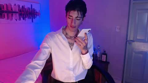 Snapshot of kenny__hot chatting on 01/10/25, 04:09 kenny online show from 01/10/25, 04:09