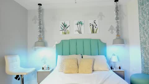 Snapshot of kentha_mitchells chatting on 03/04/25, 10:35 kentha_mitchells online show from 03/04/25, 10:35