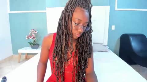 Snapshot of kentha_mitchells chatting on 09/11/25, 11:32 kentha_mitchells online show from 09/11/25, 11:32