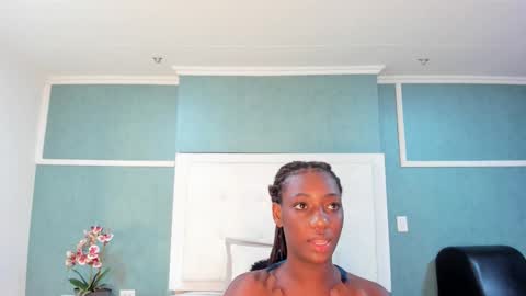 Snapshot of kentha_mitchells chatting on 09/20/25, 10:49 kentha_mitchells online show from 09/20/25, 10:49