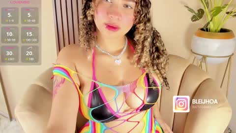 Snapshot of kenykitty chatting on 01/11/25, 06:56 Keny Kitty Onlyfans Kenayfoxx online show from 01/11/25, 06:56