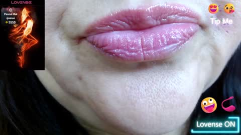 Snapshot of kerly_doll chatting on 01/25/25, 04:13 K E R L Y online show from 01/25/25, 04:13