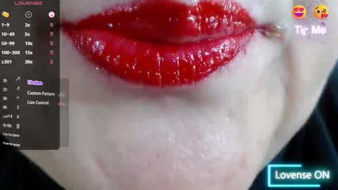 Snapshot of kerly_doll chatting on 02/26/25, 07:16 K E R L Y online show from 02/26/25, 07:16