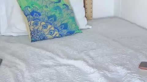 Kery Hillson online show from 10/28/25, 12:09