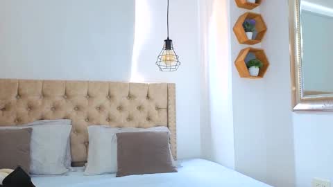 Kery Hillson online show from 11/16/25, 02:11