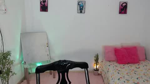 Snapshot of kesha_brooks chatting on 10/08/25, 03:42 Mia online show from 10/08/25, 03:42