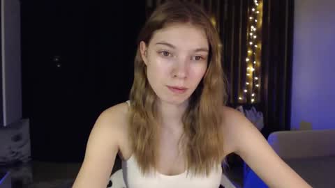 Snapshot of kesha_muah chatting on 01/15/25, 04:00 kesha online show from 01/15/25, 04:00