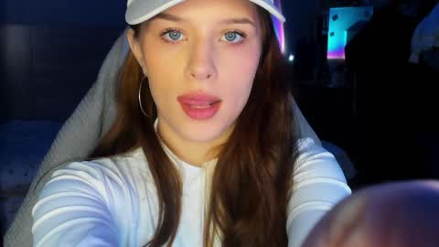 Snapshot of ketlinrous chatting on 02/06/25, 01:43 ketlinrous online show from 02/06/25, 01:43