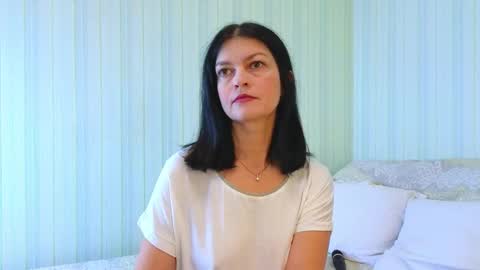 Catherine online show from 11/17/25, 08:42