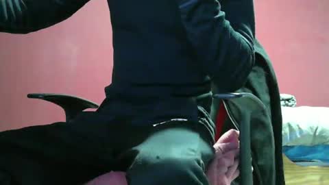 kev19922 online show from 12/25/24, 06:41