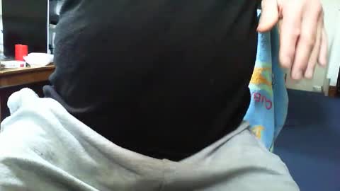 Snapshot of kevee1955 chatting on 10/12/25, 03:22 Daddyo online show from 10/12/25, 03:22