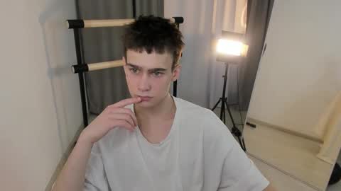 Ask me online show from 11/17/25, 04:24