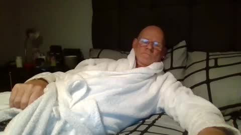 Snapshot of kevlooking4sez chatting on 12/08/24, 11:19 kevlooking4sez online show from 12/08/24, 11:19