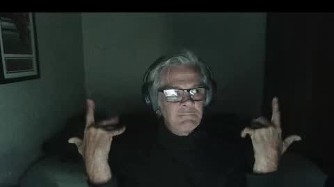 Snapshot of kevwestunder9696 chatting on 10/18/25, 10:38 kevwestunder9696 online show from 10/18/25, 10:38