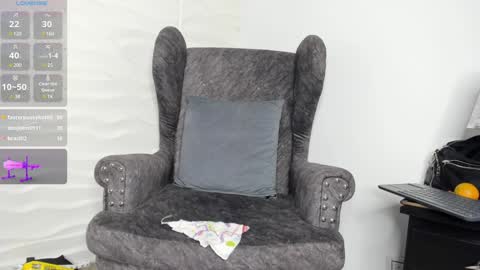 Snapshot of keyla_milf chatting on 01/15/25, 05:29 Keila Milf online show from 01/15/25, 05:29
