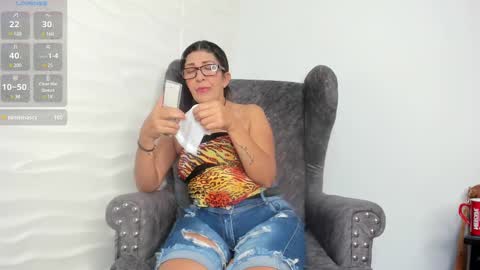 Snapshot of keyla_milf chatting on 03/06/25, 05:46 Keila Milf online show from 03/06/25, 05:46
