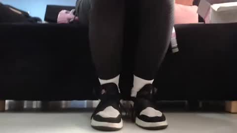 Snapshot of keylie_saenz28 chatting on 02/19/25, 05:49 online show from 02/19/25, 05:49