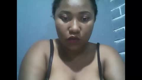 Snapshot of kezia0910 chatting on 10/10/25, 03:44 kezia0910 online show from 10/10/25, 03:44