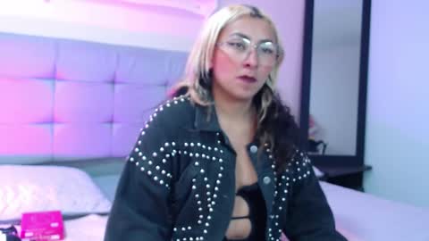 khaleesi_j online show from 09/16/25, 05:08