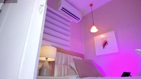 khloe_sweeet online show from 10/14/25, 11:33