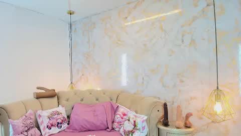 Snapshot of khloeblake chatting on 11/21/25, 05:28 Khloe online show from 11/21/25, 05:28