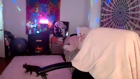 KELLYWILDNNOUT online show from 10/16/25, 03:02