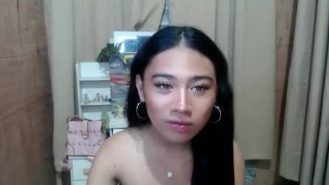 Snapshot of kiana4uxoxo chatting on 09/17/25, 07:32 Kiana online show from 09/17/25, 07:32