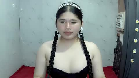 Your SweetGirl Ts online show from 02/05/25, 12:27
