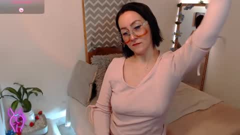 Snapshot of kiara_bermont chatting on 10/03/25, 03:31 Kiara Bermont online show from 10/03/25, 03:31