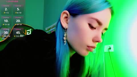 Snapshot of kiara_dream chatting on 09/25/25, 08:56 Kira online show from 09/25/25, 08:56