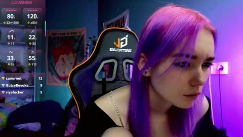 Kira online show from 10/18/25, 09:15