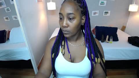 Snapshot of kiara_evanss chatting on 01/05/25, 12:53 Kiara online show from 01/05/25, 12:53