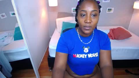 Snapshot of kiara_evanss chatting on 02/15/25, 02:22 Kiara online show from 02/15/25, 02:22