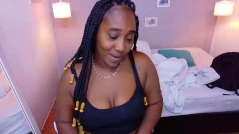 Snapshot of kiara_evanss chatting on 09/26/25, 03:21 Kiara online show from 09/26/25, 03:21