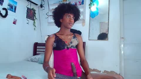 Snapshot of kiara_valentte_ chatting on 10/10/25, 02:38 kiara_valentte_ online show from 10/10/25, 02:38