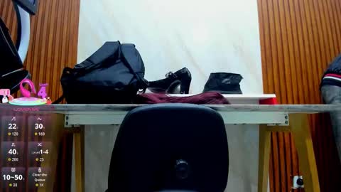 Snapshot of kiara_zahiri_ chatting on 09/26/25, 11:03 Kiara Zahiri online show from 09/26/25, 11:03