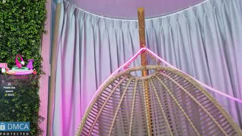 Snapshot of kiara_zahiri_ chatting on 10/08/25, 11:08 Kiara Zahiri online show from 10/08/25, 11:08