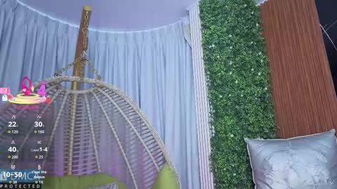 Snapshot of kiara_zahiri_ chatting on 10/22/25, 10:59 Kiara Zahiri online show from 10/22/25, 10:59