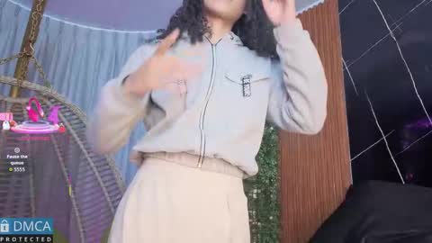 Snapshot of kiara_zahiri_ chatting on 10/23/25, 10:58 Kiara Zahiri online show from 10/23/25, 10:58